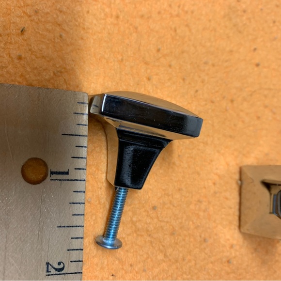 NWOT Liberty Hardware P18008C Knob Barcelona Collection, Polished Chrome x 21 - Picture 7 of 12